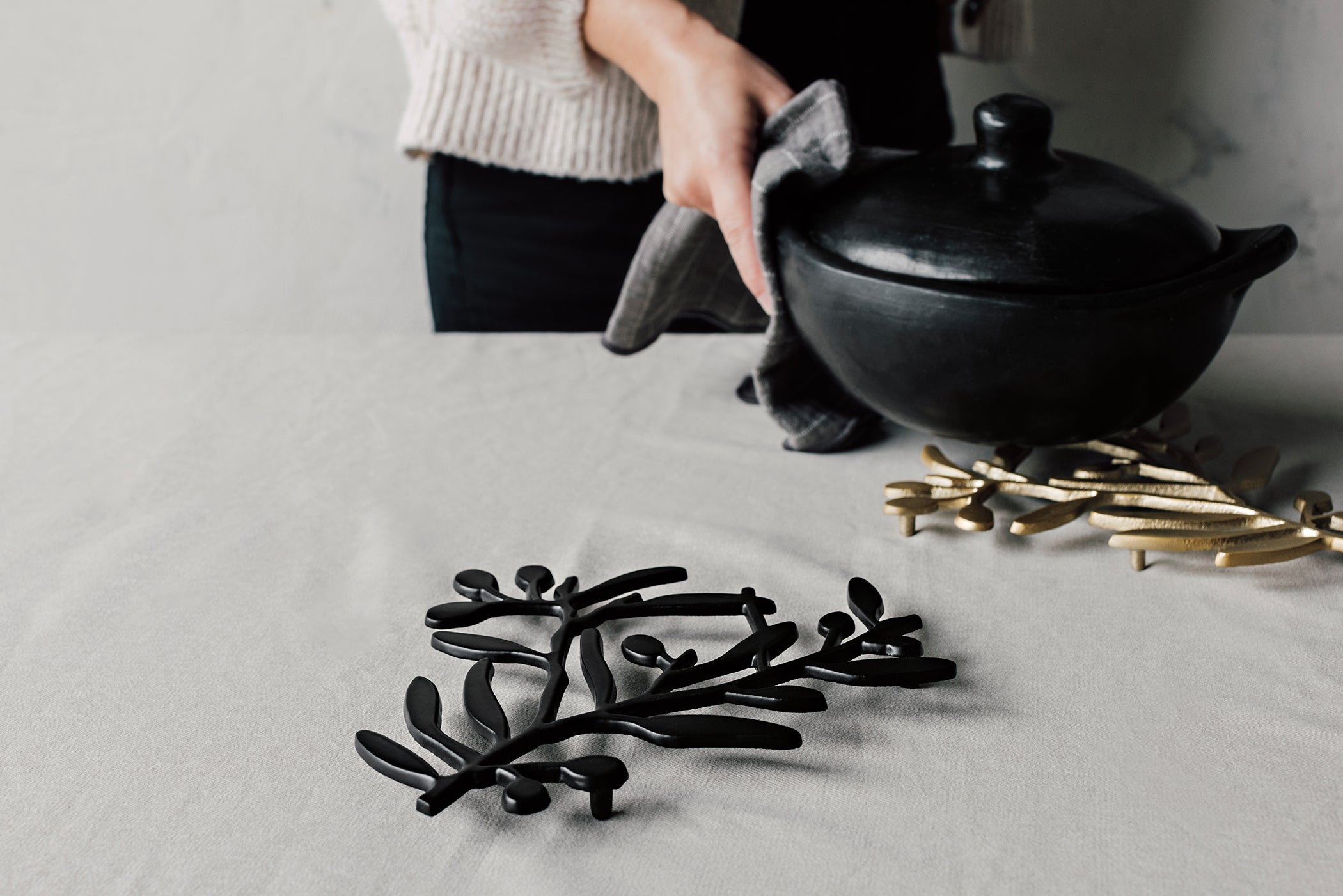 Matte Black Metal Trivet