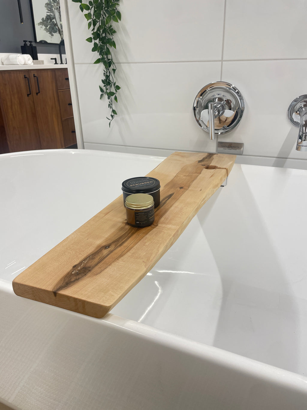 Live Edge Maple Wood Bath Tray For Bathtub Relaxation